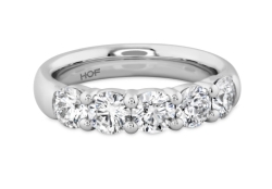 Hearts On Fire Wedding Band  HBASIG500508W-C